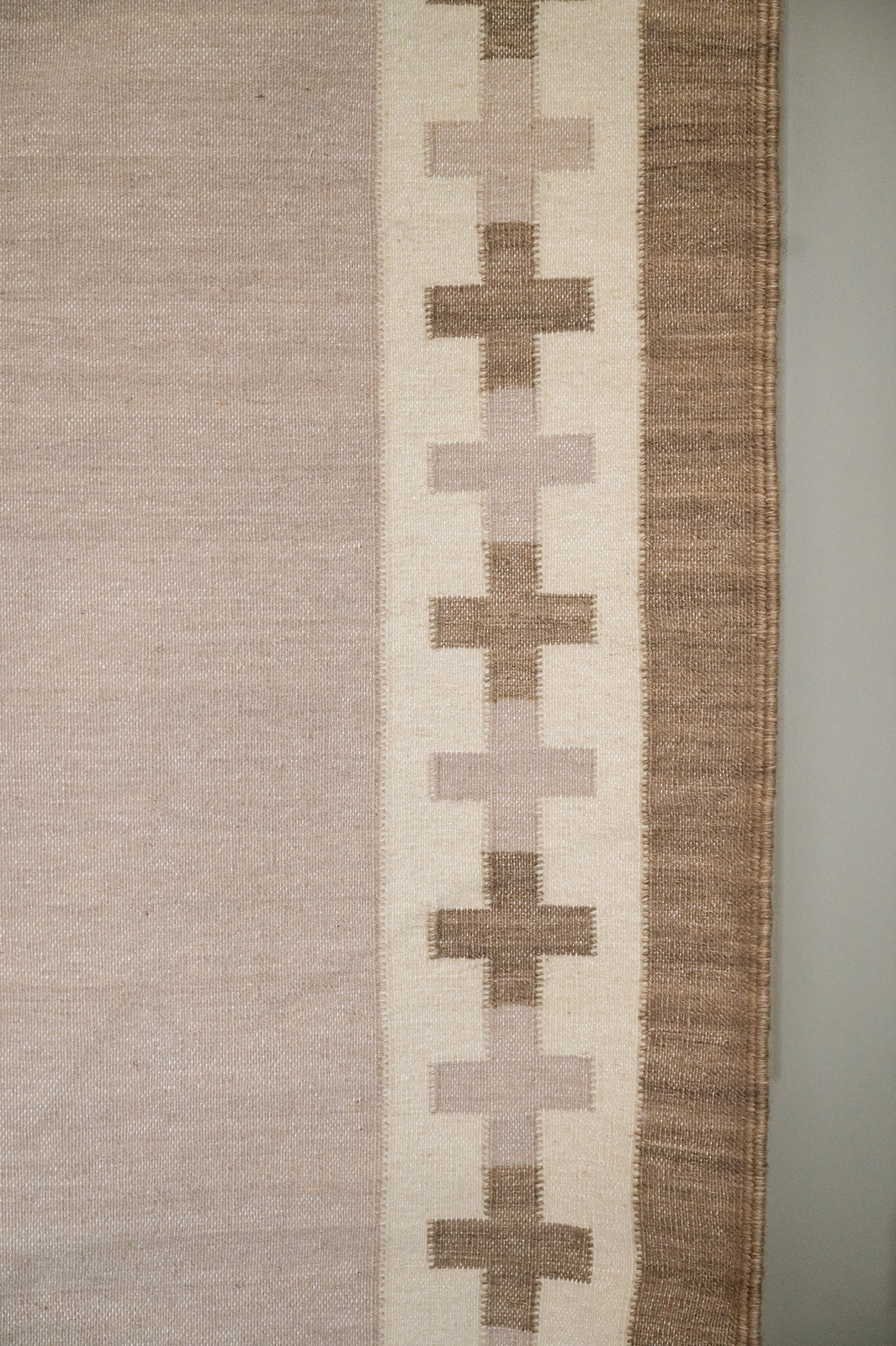 Cross Border Flatweave Rug in Mocha and Dusty Sand